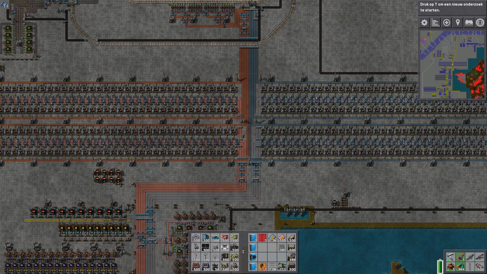 Main Smelting Area 4 blue full compressed belts of each